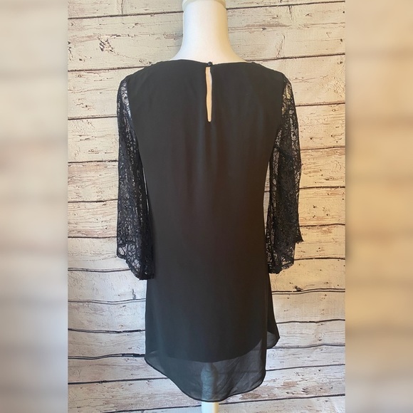 A.Byer Black dress with 3/4 lace sleeves M - Picture 3 of 7